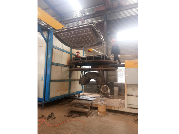 農用機械駕駛樓頂棚模具試模